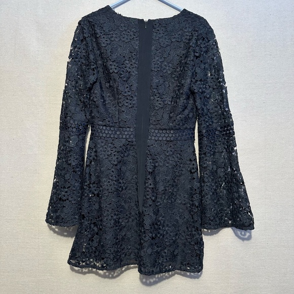 NWT Keepsake Utopia Lace Dress - size M - Picture 3 of 6